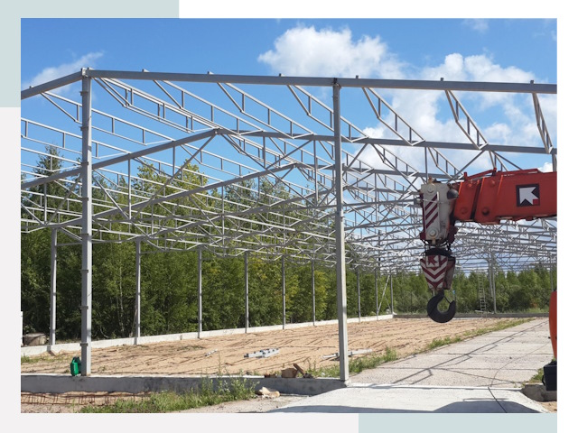 Строительство конюшен в Североморск от 642 руб. под ключ